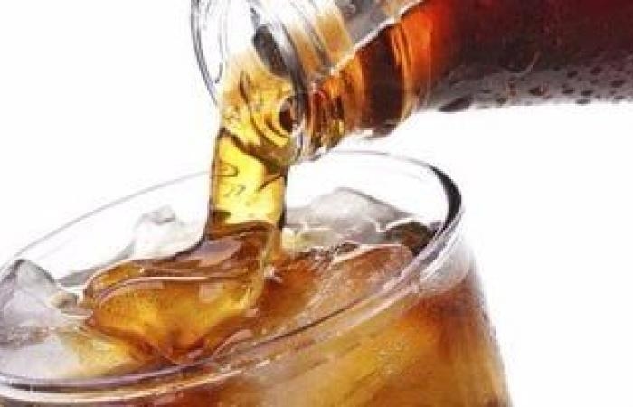 صحة وطب : دراسة تكشف أضرار تناول هذا النوع من المشروبات على النساء ومرضى السمنة