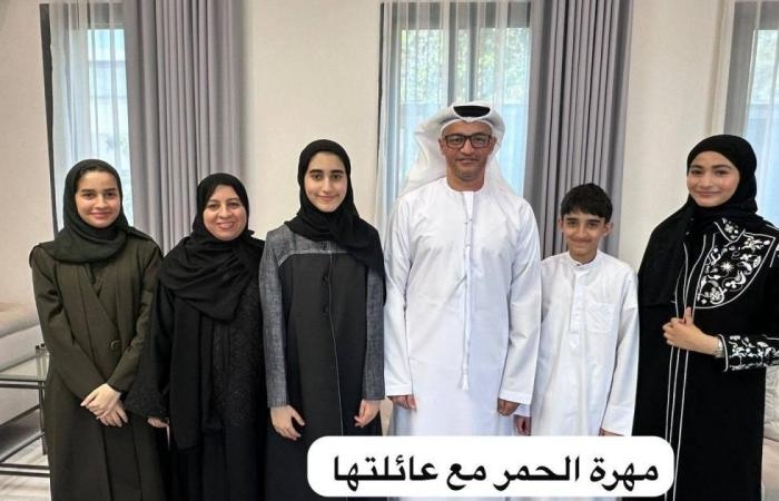 أخبار العالم : أوائل الثانوية العامة لـ «الخليج» : النجاح ثمرة الجهد واستثمار الوقت