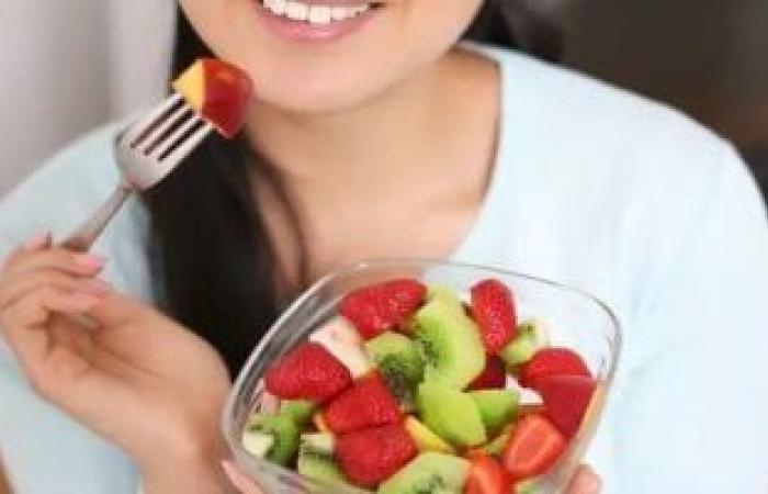 صحة وطب : تناول الفاكهة على الريق.. هل يزيد من خطر الإصابة بمرض السكر؟