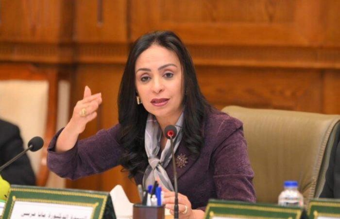 تسليم التعويضات لأسر ضحايا ومصابي حادث طريق أشمون بالمنوفية