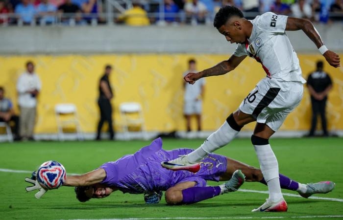 أخبار العالم : مصر.. علاء مبارك يعقّب على فوز نادي الهلال السعودي وفيديو ما فعله "بونو"