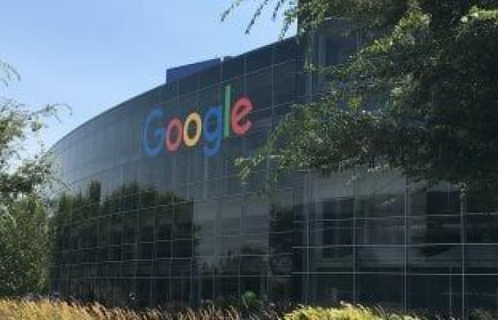 أخبار التكنولوجيا : هيئة المحلفين: على جوجل دفع مقابل استخدام البيانات الخلوية من مستخدمى أندرويد