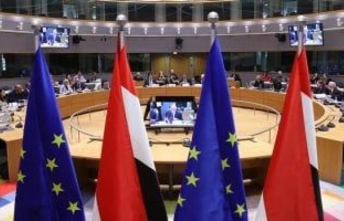 الأخبار العالمية : الأسهم الأوروبية تنهي أولى جلسات الأسبوع على تباين وسط ترقب للرسوم الأمريكية