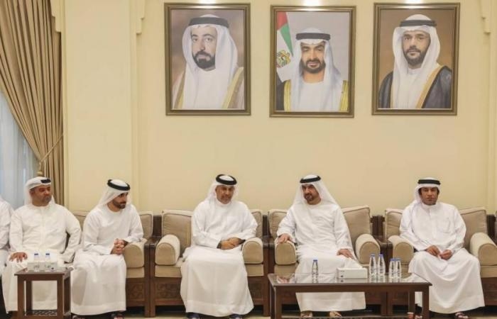 أخبار العالم : عبدالله بن سالم والشيوخ يعزون بوفاة سالم المقرب