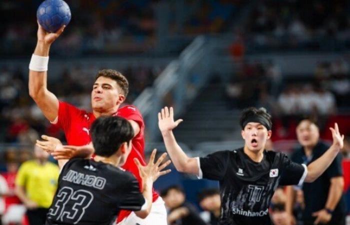 منتخب ناشئين اليد يكتسح كوريا الجنوبية بنتيجة 27/46 بافتتاح المونديال