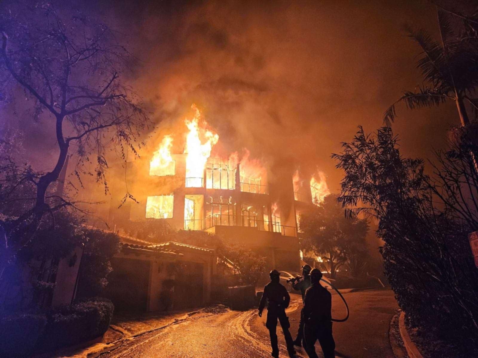 Do we have to take climate risks into our own hands now?