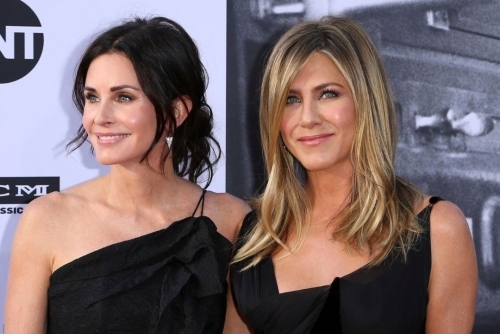 Courteney Cox hails Friends co-star Jennifer Aniston as a ‘friend for life'