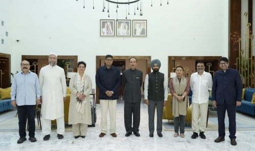 High-Level All-Party Indian Delegation Arrives in Bahrain for Strategic Bilateral Discussions
