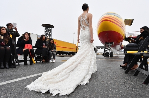 DHL to stop global shipments worth over $800 to US