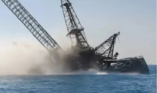 Oil Support Barge Capsizes in Egypt's Gulf of Suez — 4 Dead, 6 Missing