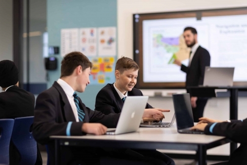 New draft law aims to fill private school classrooms with qualified Bahraini teachers