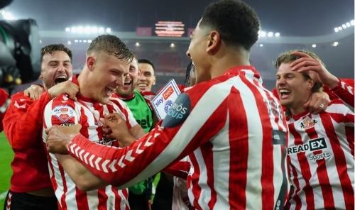 Sunderland's Late Heroics Secure Premier League Return