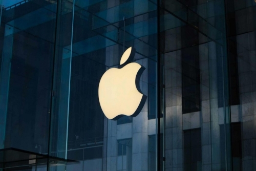 Apple expects $900 mn tariff hit, US iPhone supply shifts to India