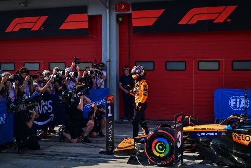 Piastri grabs Imola pole