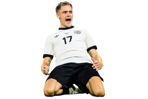 Liverpool agree club-record deal to sign Wirtz