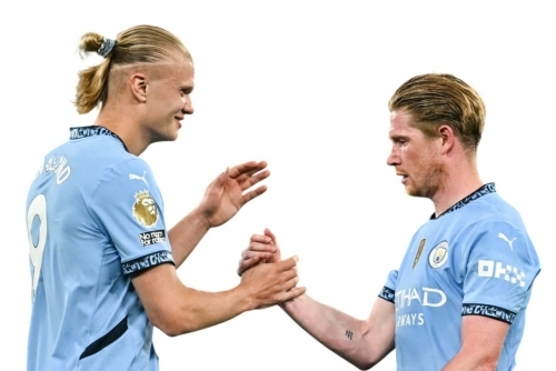 City send off De Bruyne in style
