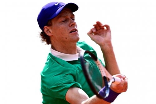 Top seed Sinner outclasses Bublik to reach French Open semis