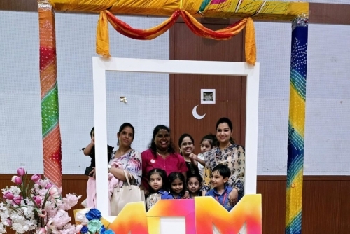 Students honour mothers in Bahrain celebration