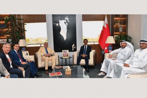 Minister of Municipalities and Agriculture Affairs Receives Italian Ambassador to Bahrain