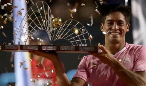 Baez Defends Rio Open Crown