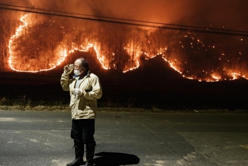 South Korea struggles to contain deadly wildfires