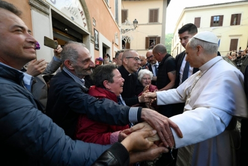 Leo XIV, ‘humble servant of God', visits sanctuary in first papal outing