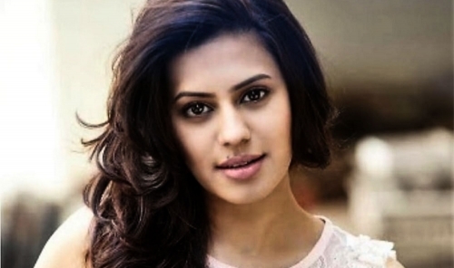 Rs 20.6 Million in Gold and Rs 26.7 Million in Cash Seized from Jailed Kannada Actress Ranya Rao's Flat in Gold Smuggling Case
