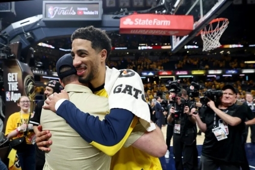 Pacers thrash Thunder to stay alive in NBA Finals