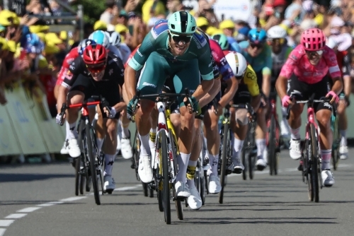Milan wins baking Tour de France eighth stage in mass sprint