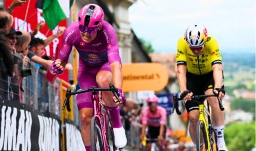 Pedersen wins Giro stage 13 as Del Toro extends lead