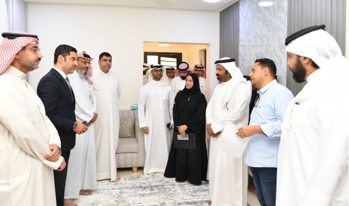 Minister Al Mubarak Inspects Progress of Urban and Village Development Project in Southern Governorate