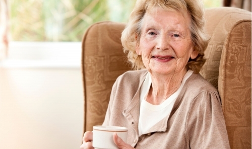 MPs Propose Raising Housing Support Age for Women to 60
