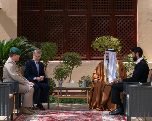HH Shaikh Mohammed bin Salman Meets Ambassador of the United Kingdom to Bahrain