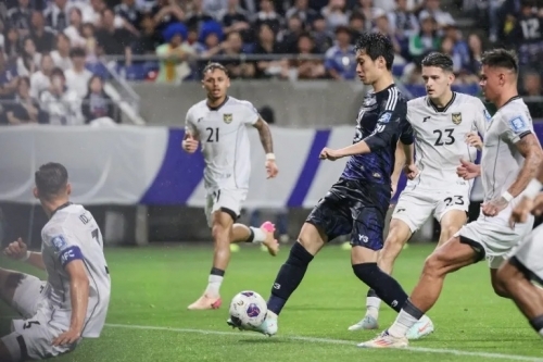 Japan, South Korea celebrate World Cup qualification with big wins