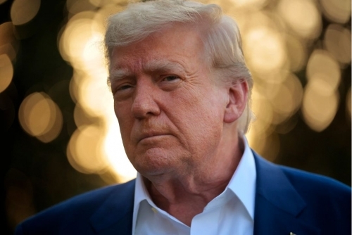 Trump says China can continue to buy Iranian oil
