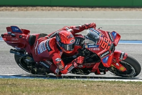 Marc Marquez wins dominant Thai MotoGP sprint on Ducati debut