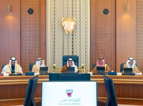 HRH Crown Prince Highlights Bahrain's Digital Transformation in Meeting with Minister of Interior