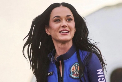 Katy Perry offers reassurance to fans