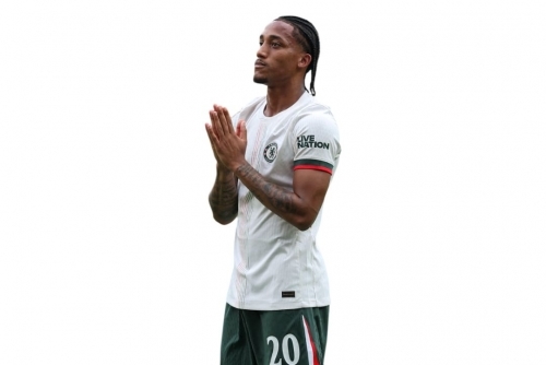 Joao Pedro fires Chelsea to final