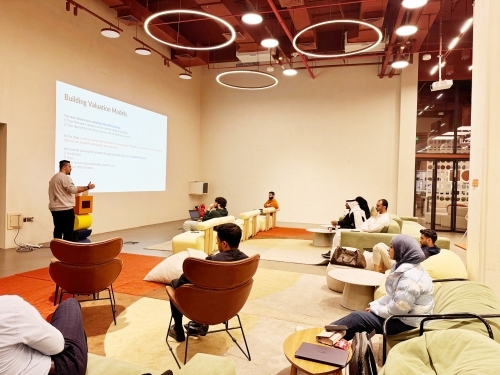 Raise opens investor doors