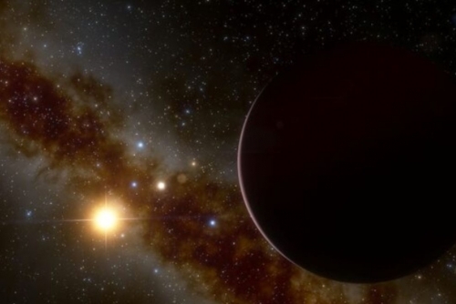 Huge planet discovered orbiting tiny star puzzles scientists