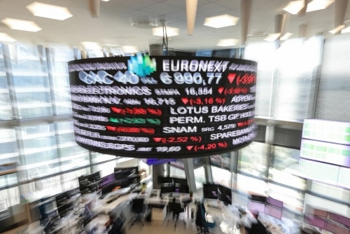 Stocks diverge as US tariff deadline looms