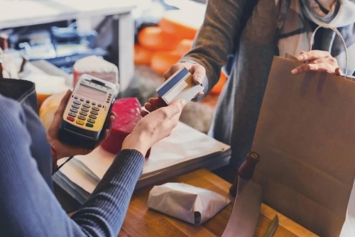 Two jailed, face deportation for purchasing 77 phones with stolen credit cards