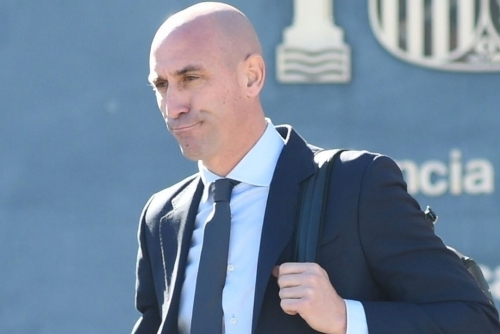 Prosecutors demand Rubiales forced kiss trial be re-run