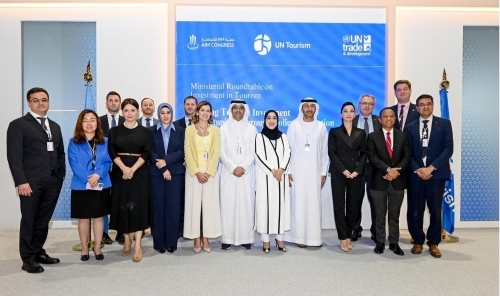 Minister of Tourism Participates in Ministerial Roundtable at AIM Meeting in Abu Dhabi