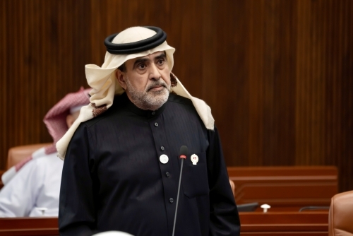 MPs propose stricter rules on expat worker street-side labour