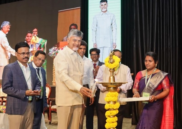 'Andhra Pradesh to be a Green Hydrogen Valley' – Declared Honourable CM Sri Chandrababu Naidu at the Green Hydrogen Summit 2025, SRM AP