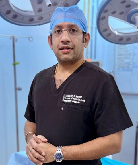 Advancing Knee Replacement: Dr Chintan Hegde performs India's First Knee Replacement Surgery with Evolution NitrX™ Medial-Pivot Knee System