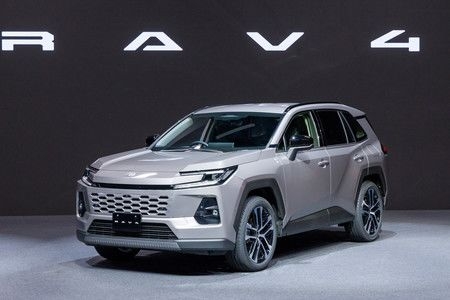 تويوتا تُطلق سيارة RAV4 الجديدة خلال السنة المالية 2025