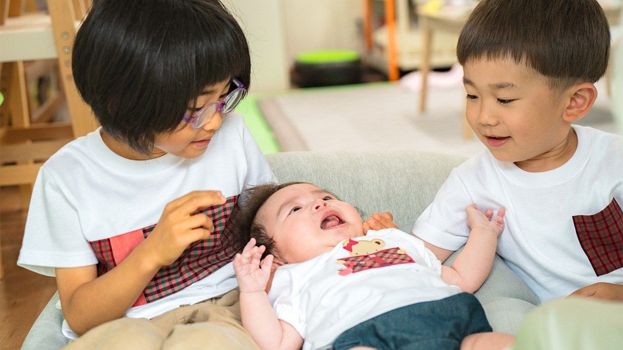 Just One in Nine Japanese Under the Age of 15: Child Population Continues to Fall